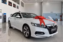 Ôtô nhập khẩu đua giảm giá, xe lắp ráp trong nước đau đầu?