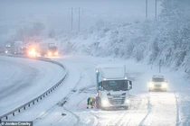 Nước Anh chìm trong giá rét mùa đông