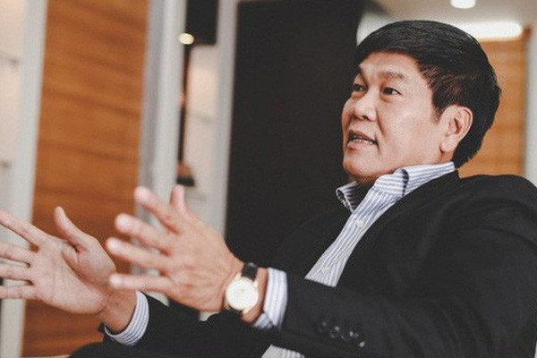 Tien mat Hoa Phat sut giam, tong no gan cham moc 100.000 ty dong