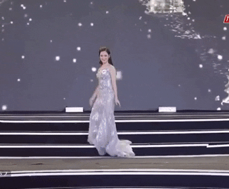 su co thi sinh ban ket hoa hau anh 7