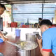 Bếp thiện nguyện tại Hóc Môn đổi món giúp người nghèo ấm lòng
