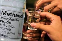 Nữ sinh 14 tuổi hôn mê sâu do ngộ độc rượu 