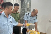 Xử phạt 32 triệu một doanh nghiệp kinh doanh mỹ phẩm, thực phẩm không xuất xứ