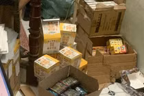 Hơn 2.200 sản phẩm đồ chơi trẻ em nhập lậu ở Hà Nội bị phát hiện, thu giữ