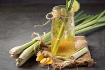 Cách nấu nước chanh sả gừng hỗ trợ sức khỏe