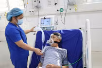 Bệnh nhân cao tuổi suy gan cấp do ngộ độc Paracetamol tại Sơn La