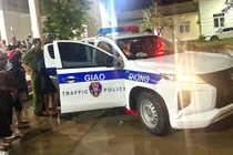 Một người đàn ông đột quỵ trên đường được CSGT Thanh Hoá hỗ trợ kịp thời