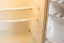 Cách làm sạch tủ lạnh sau Tết để tránh mùi hôi, vi khuẩn