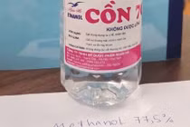 Người đàn ông hôn mê sâu vì mua phải cồn y tế giả súc miệng