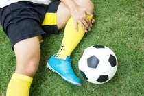 Chấn thương vùng kín nghiêm trọng do va chạm lúc chơi thể thao