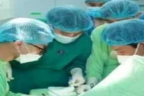 Phẫu thuật thành công giúp cô gái thoát khỏi dị dạng khối u 17 năm