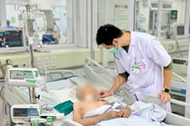 Bệnh viêm phổi đe dọa người cao tuổi mùa lạnh, cách phòng ngừa