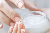 Lô Dung dịch vệ sinh Luxury Care bị đình chỉ lưu hành, thu hồi trên toàn quốc