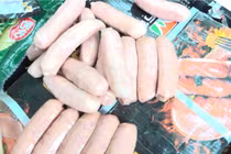 Hà Nội thu giữ gần 1,7 tấn xúc xích không rõ nguồn gốc sắp tuồn ra thị trường