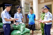 Lạng Sơn thu giữ 560 kg xúc xích nhập lậu 