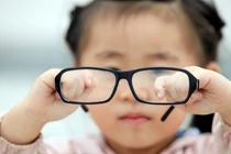 Phòng chống cận thị học đường hiệu quả cho trẻ em