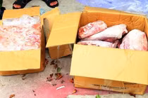 Thực phẩm bẩn tràn lan... nguy hại nếu lên bàn ăn