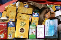 Phát hiện hàng nghìn hộp thực phẩm chức năng bị vứt bỏ 