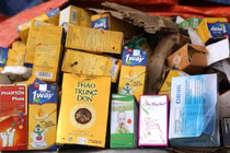 Phát hiện hàng nghìn hộp thực phẩm chức năng bị vứt bỏ 