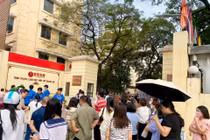 Hàng nghìn thí sinh Hà Nội tham gia thi vào 2 trường chuyên 