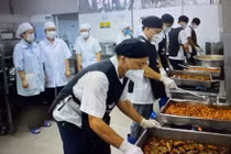 Siết chặt quản lý an toàn thực phẩm tại bếp ăn tập thể, thức ăn đường phố