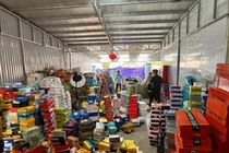 Shop Chao.kids bị tạm giữ gần 5.000 quần áo, giày dép trẻ em