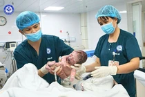 Chính sách hỗ trợ sinh con thứ hai tại Việt Nam dự kiến ra sao?