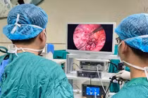 Bệnh nhân viêm ruột thừa quặt ngược sau manh tràng hiếm gặp