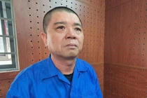 Hai vợ chồng bị khởi tố vì sản xuất hàng chục tấn cà phê giả