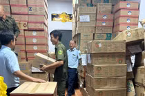 Long An thu giữ gần 25 tấn sữa bột nghi hàng giả