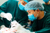 Phẫu thuật tạo hình sọ mặt cho bé gái mắc dị tật bẩm sinh tại Hà Nội