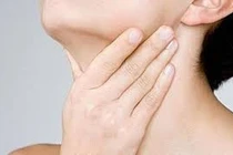 Cứu bệnh nhân bị đinh vít găm vào thực quản nhờ nội soi khẩn cấp