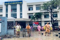 Gia Lai nỗ lực dọn dẹp vệ sinh môi trường, phòng dịch bệnh sau lũ