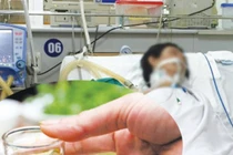 Nguy cơ ngộ độc rượu giả, cảnh giác để bảo vệ sức khỏe