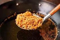 Cách phi hành tỏi vàng giòn, không lo bị đắng