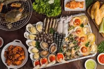 Làm gì để tránh ngộ độc khi đi du lịch mùa hè?