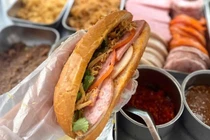 Bộ Y tế vào cuộc vụ hàng trăm người ngộ độc sau ăn bánh mì tại TP HCM