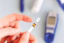 Đường huyết bất ngờ tăng cao, người đàn ông phải nhập viện cấp cứu