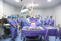 Người đàn ông chết não hiến tạng hồi sinh 7 cuộc đời