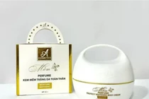 Kem chống nắng A Cosmetics Mềm Perfume Moisture Whitening SPF 45 bị thu hồi 