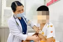 "Thủ phạm" khiến 266 học sinh Bình Quới Tây ngộ độc do Bánh flan, canh bắp cải