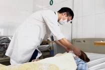 Nữ sinh 15 tuổi ở Hà Nội tử vong sau khi nặn mụn