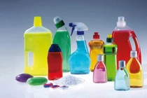 Cảnh báo nguy hiểm từ việc trẻ uống nhầm dầu hỏa, hóa chất