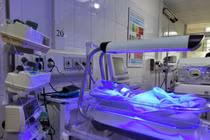 Cứu sống bé sơ sinh mắc mềm khí quản bẩm sinh hiếm gặp tại Thanh Hóa