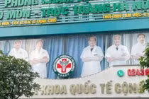 Tin mới vụ nam điều dưỡng nhiễm HIV bị tố quấy rối tình dục 