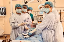 Giữ lại chân cho bệnh nhi 10 tuổi mắc ung thư xương đùi