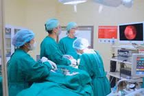 Người đàn ông gặp biến chứng nghiêm trọng sau nhổ răng khôn