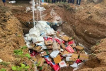 Tiêu hủy hơn 5,3 tấn thực phẩm vi phạm tại Quảng Trị