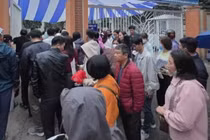 Tuyển sinh lớp 10 Hà Nội: Hệ lụy từ việc "trăm hoa đua nở" thi riêng