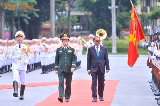 Đại tướng Phan Văn Giang hội đàm với Bộ trưởng Quốc phòng Malaysia